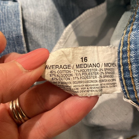 Gloria Vanderbilt Jeans, Light Wash, Size 16 - Picture 8 of 9